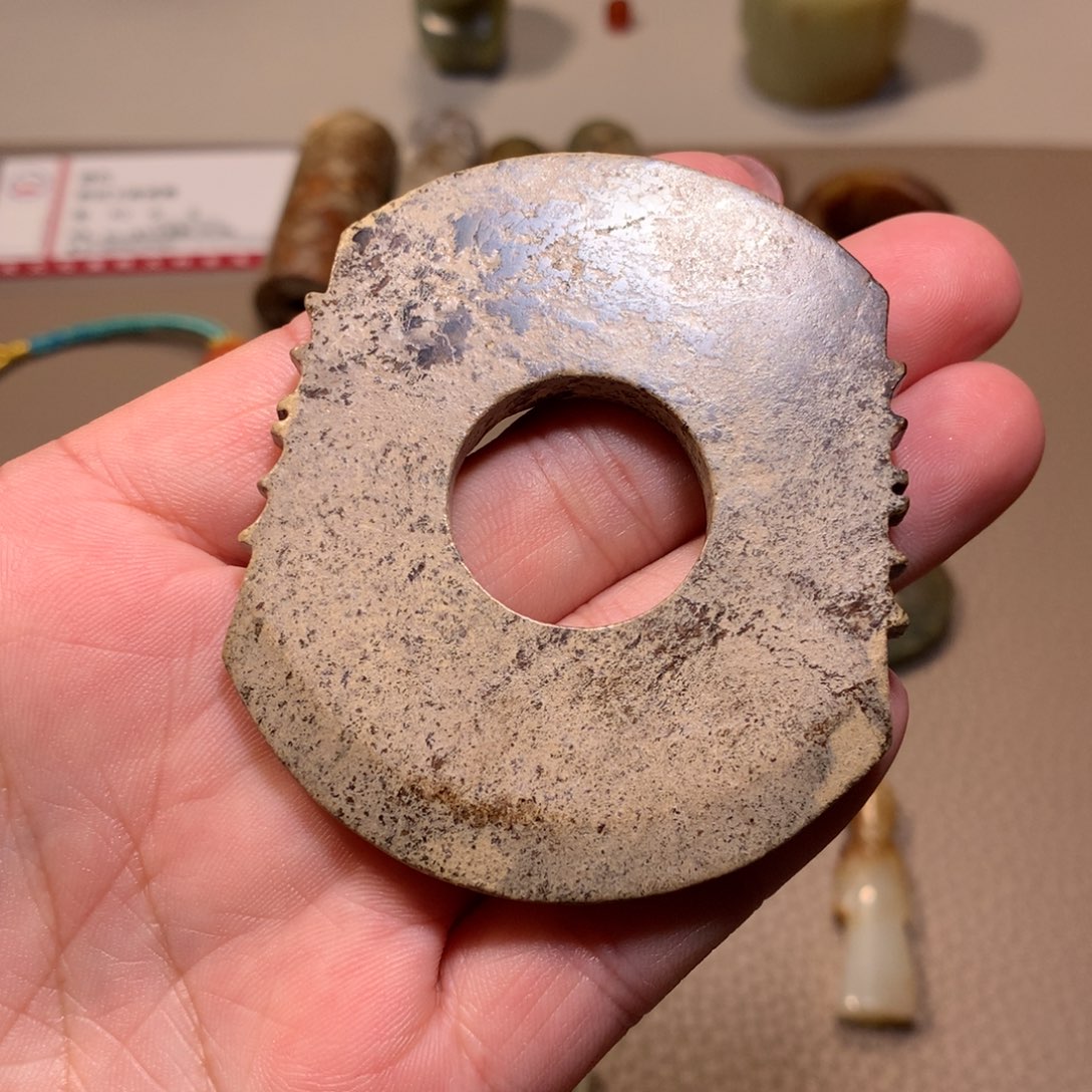 和田玉（糖玉）颈饰未镶嵌铁*芽