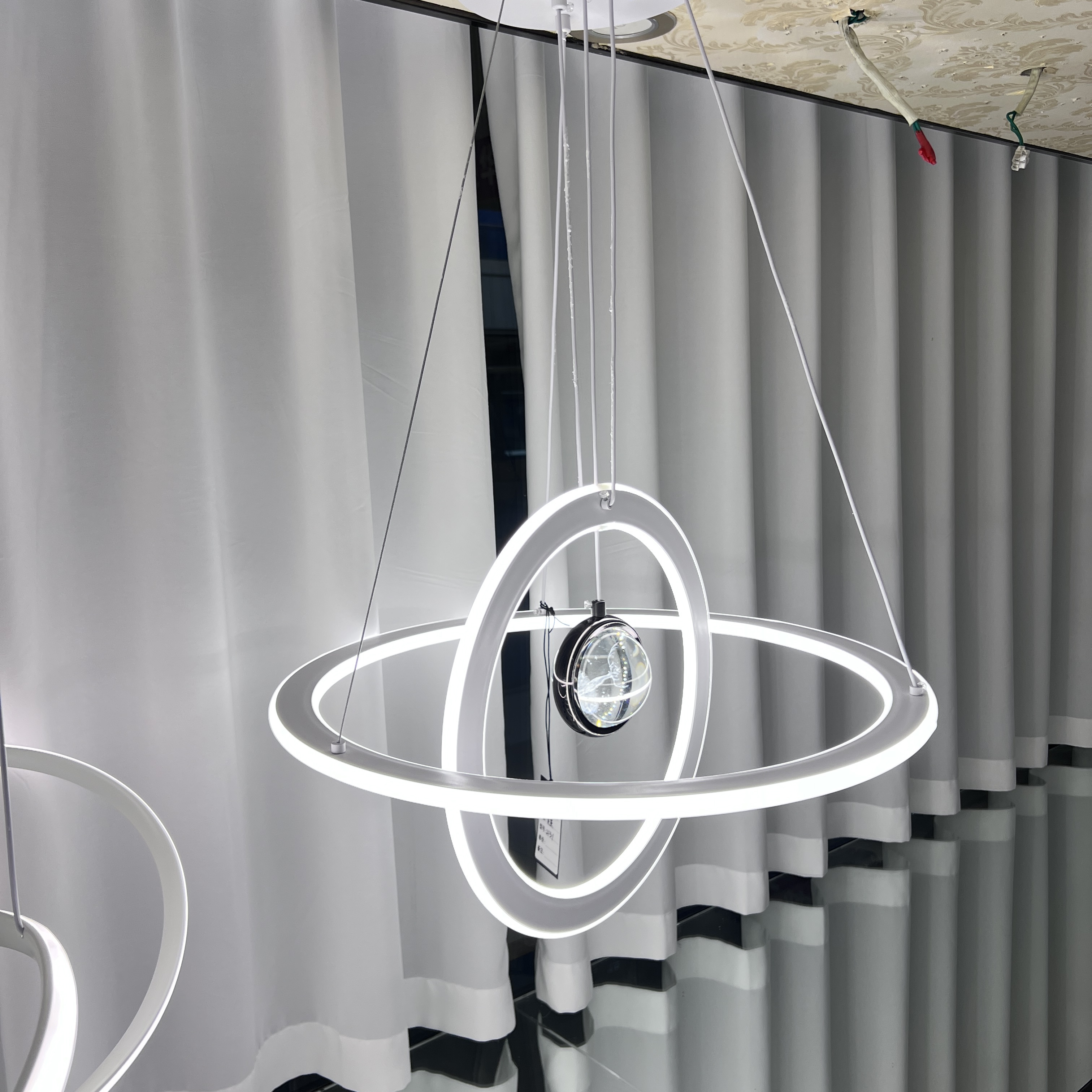 东方家～极简设计餐厅灯