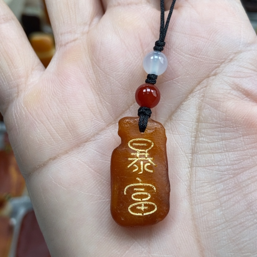 【闪购商品】琥珀颈饰未镶嵌