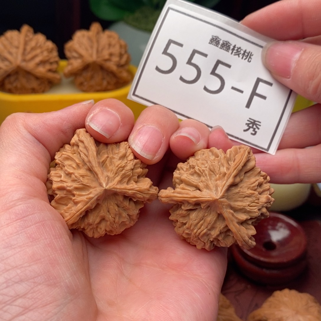 文玩核桃把件盘山奔38