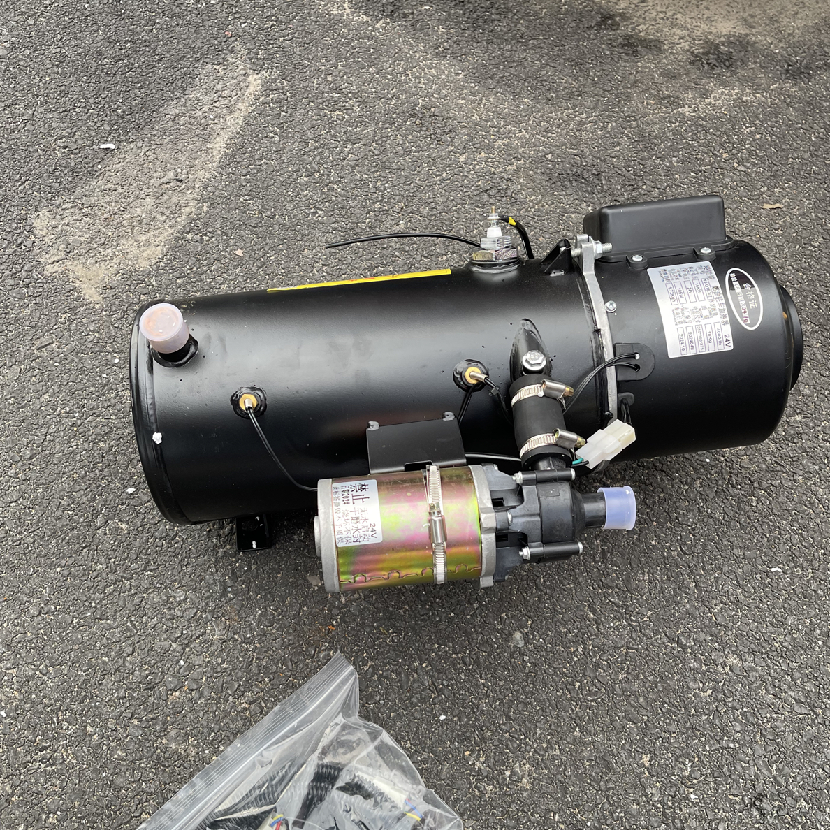 16.3千瓦12V24V汽车驻车燃油加热器柴暖水暖发动机预热柴油锅炉