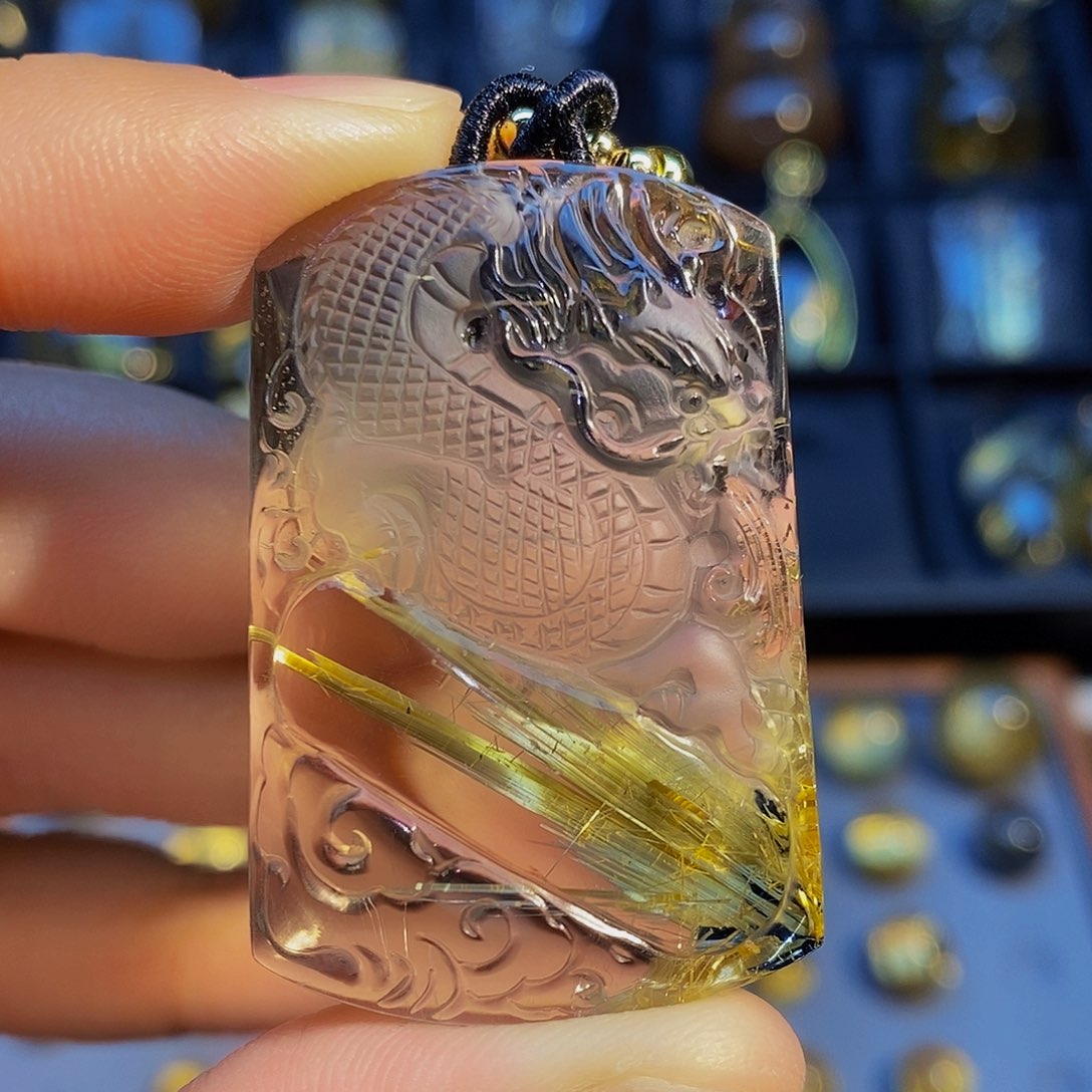 水晶颈饰未镶嵌天然钛晶龙牌吊坠