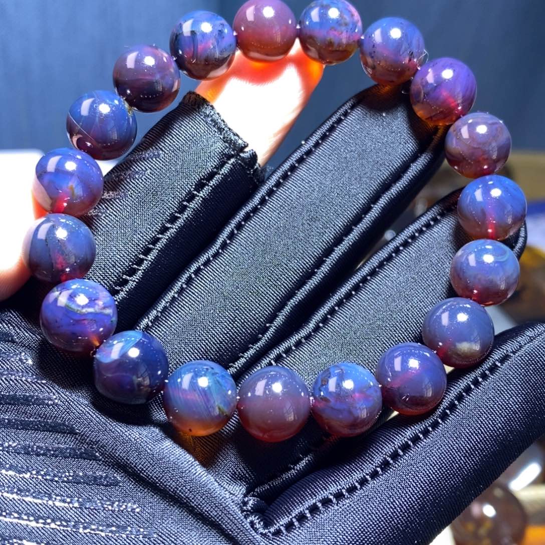 琥珀未镶嵌裸石。。。