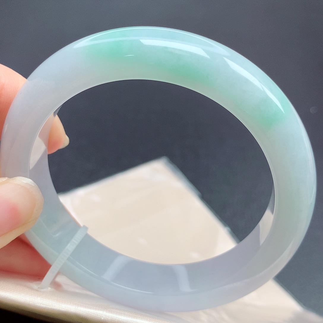 翡翠手镯未镶嵌1009n n n n n n n