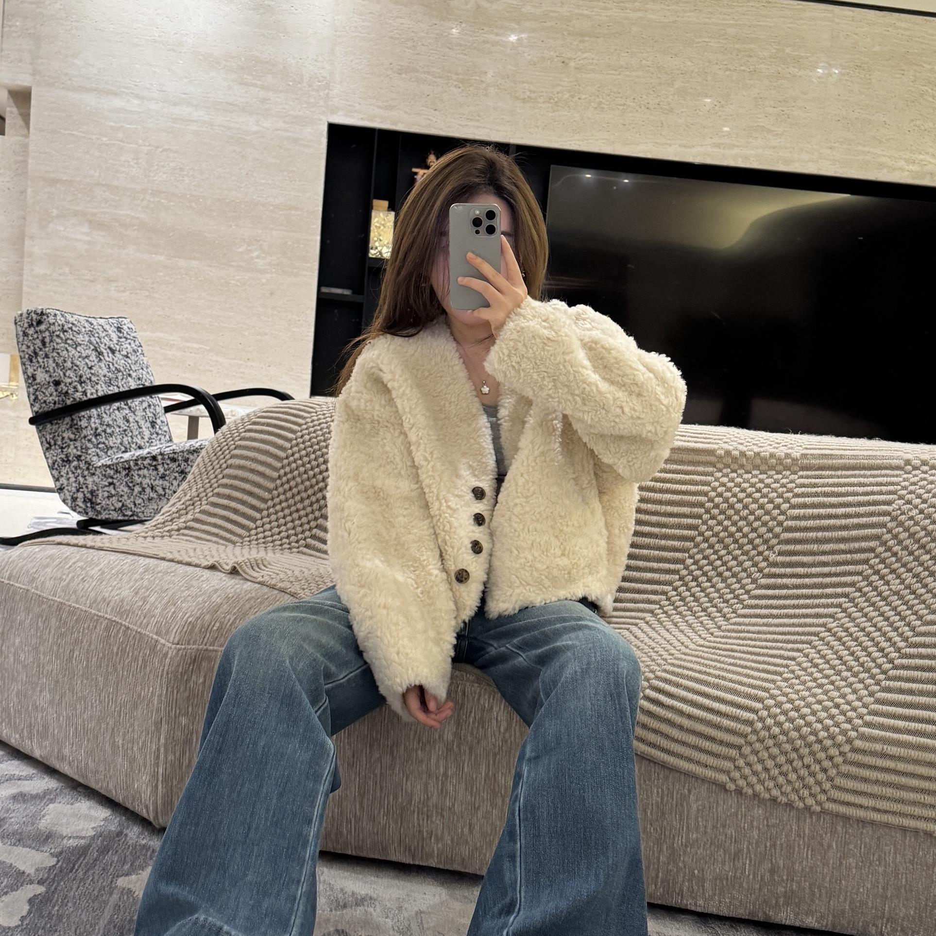 银【小羊羔】小允姐姐2025新款时尚高级外套（不可机洗）