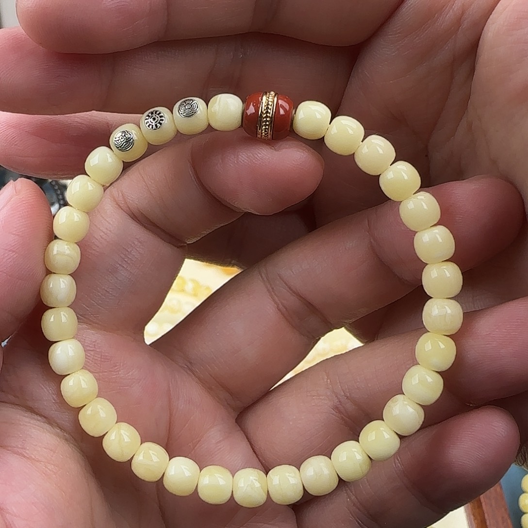 未镶嵌琥珀珠宝奇石6咪