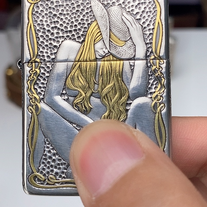 酒****檬黄铜时刻经雕工艺品牌，
