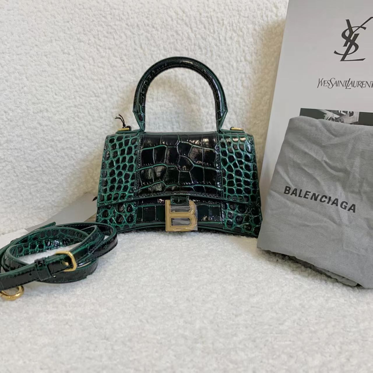 99新 Balenciaga/巴黎世家 壹臻/绿色压纹沙漏xs /51437276