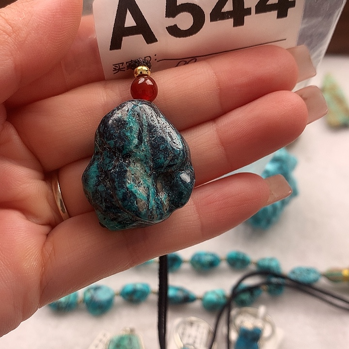 绿松石未镶嵌原矿