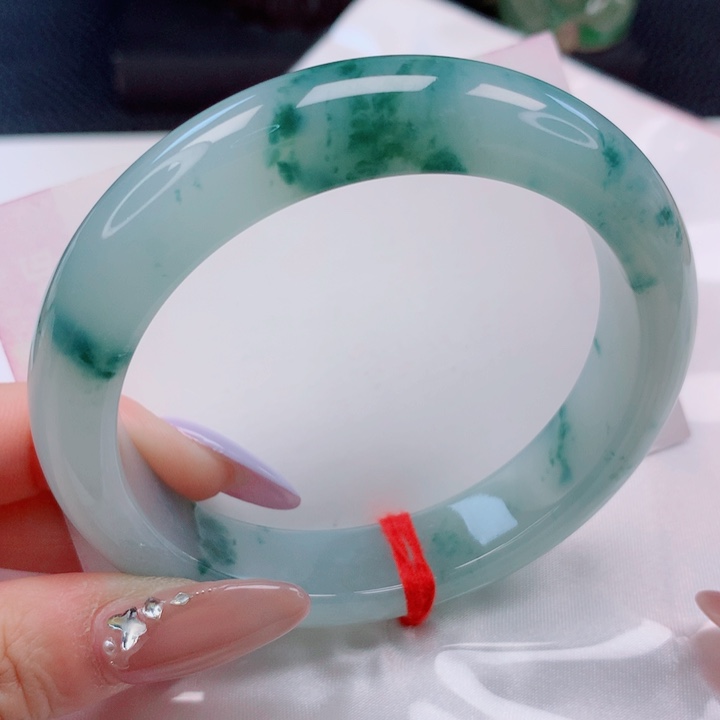 翡翠未镶嵌手镯58圈