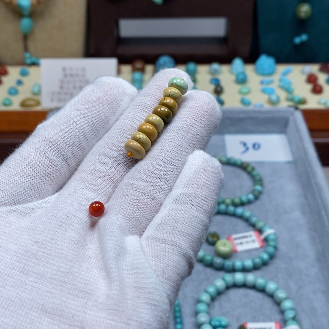 未镶嵌配饰南红玛瑙