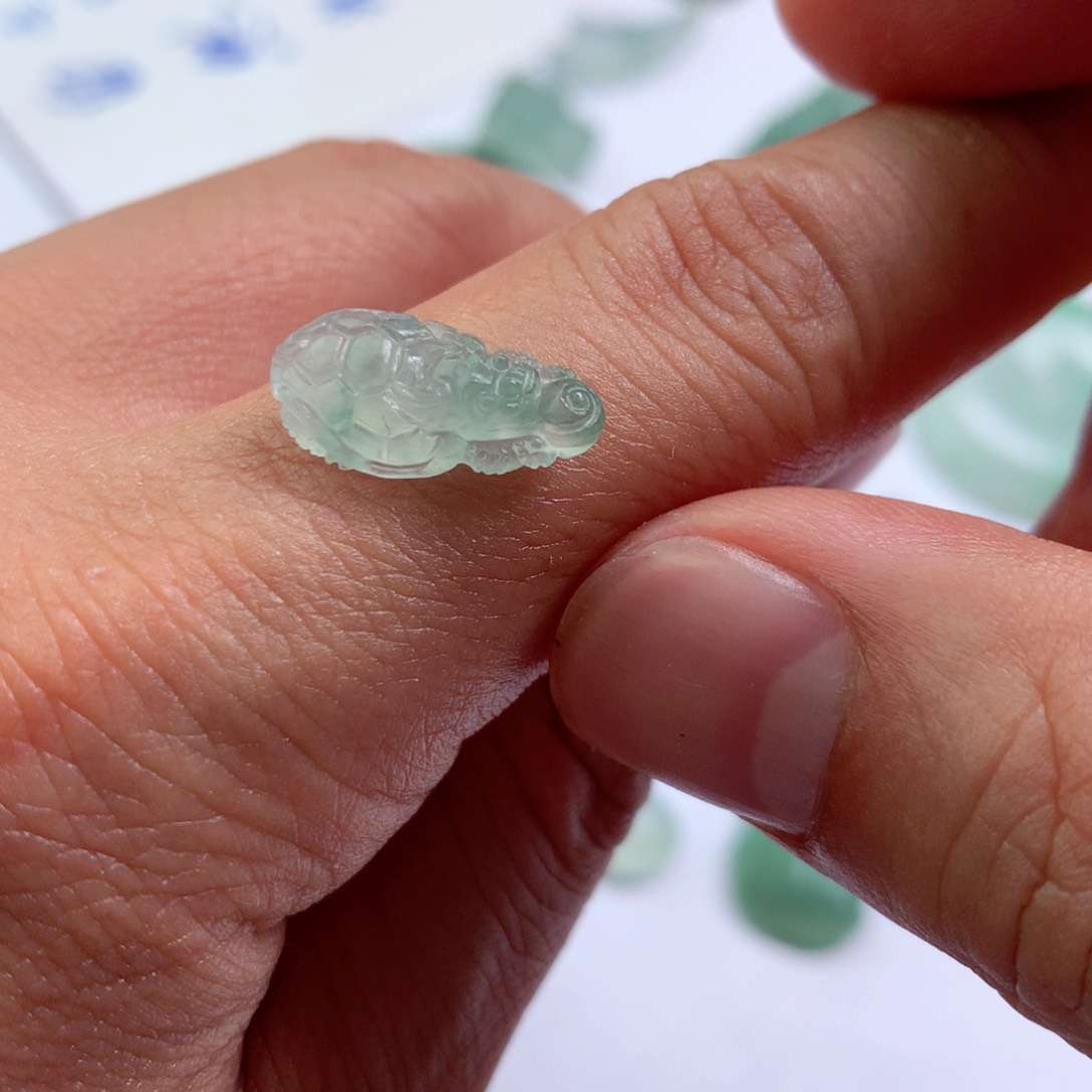 定制翡翠未镶嵌包工