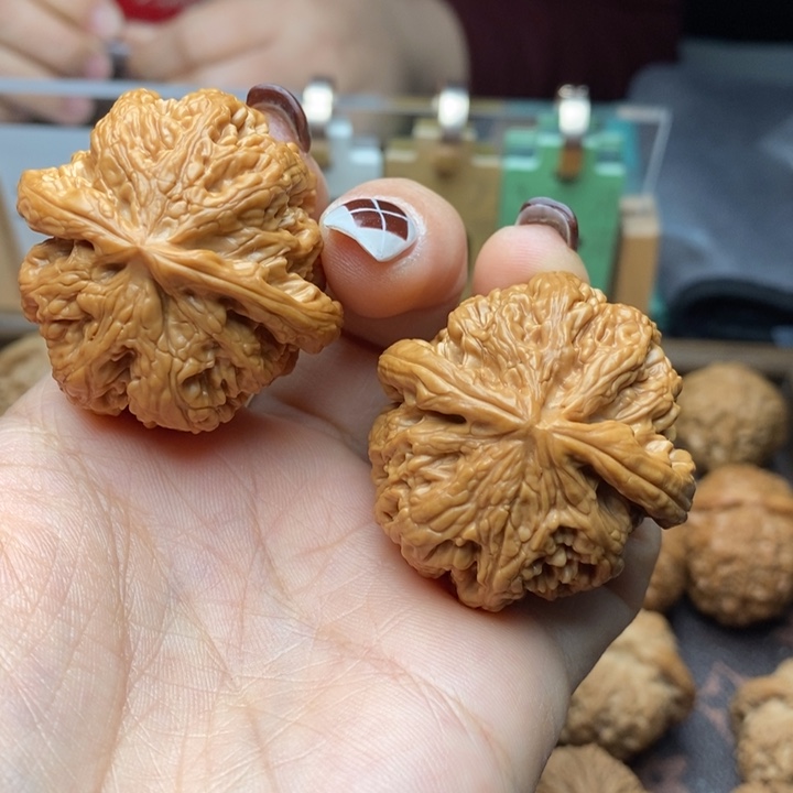 文玩核桃把件平谷大粗筋