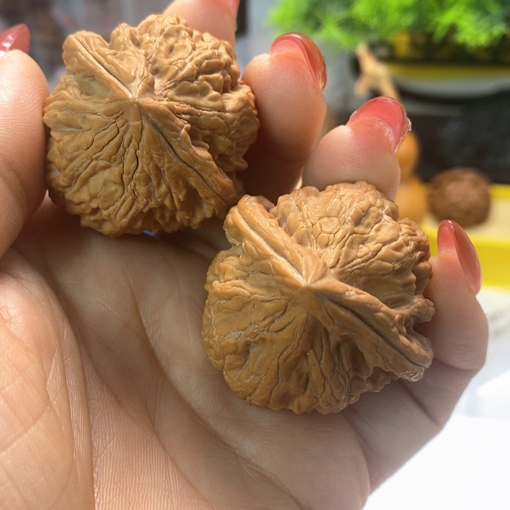 文玩核桃把件大沽石