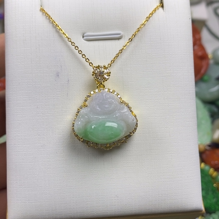 翡翠未镶嵌吊坠(赠链)