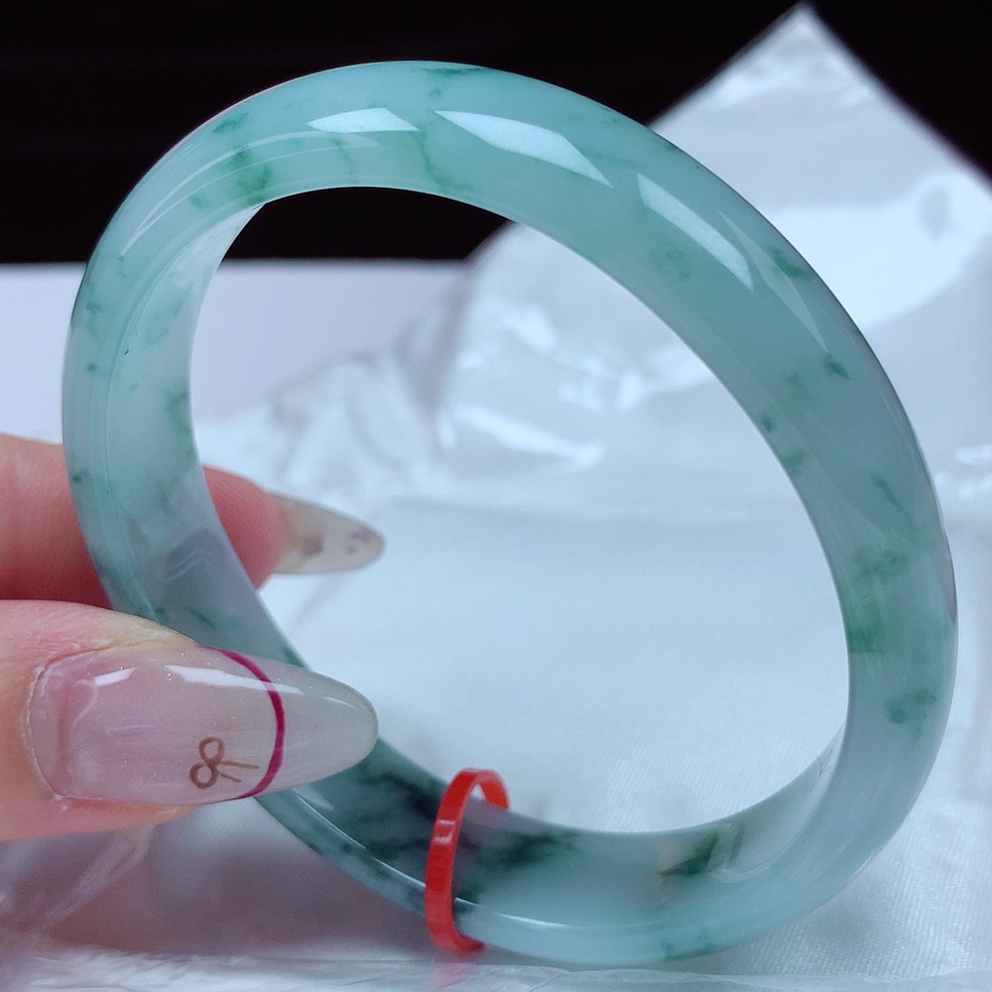 翡翠手镯（贵妃镯）未镶嵌57-58圈