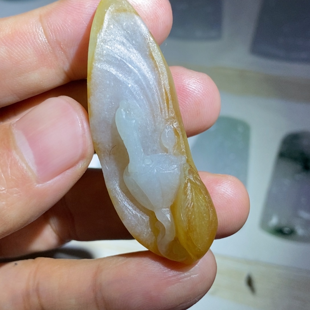 定制翡翠未镶嵌毛货