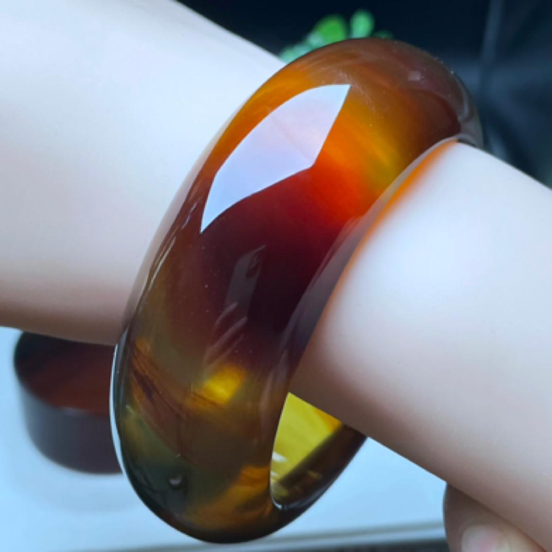 【李氏珠宝】馆藏级63圈26.6宽彩虹手镯无瑕疵天然缅甸琥珀