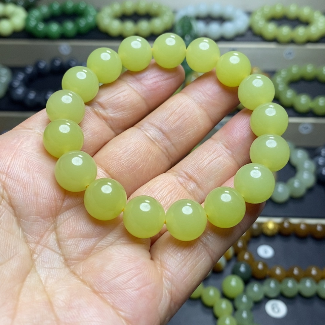 和田玉未镶嵌手串