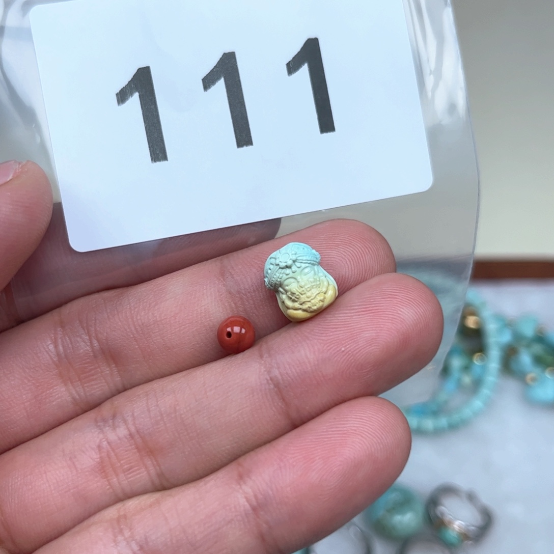 南红玛瑙未镶嵌珠宝奇石