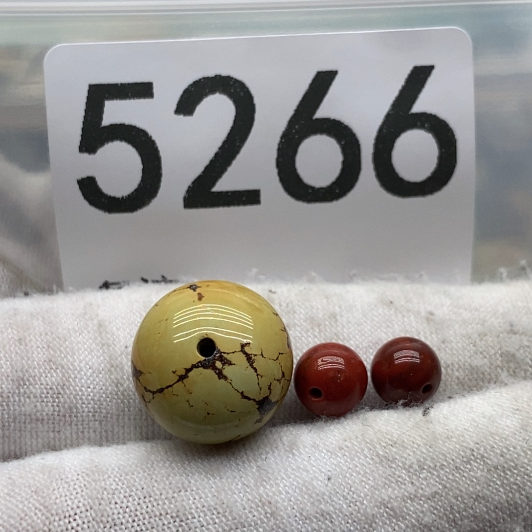 南红玛瑙未镶嵌颈饰