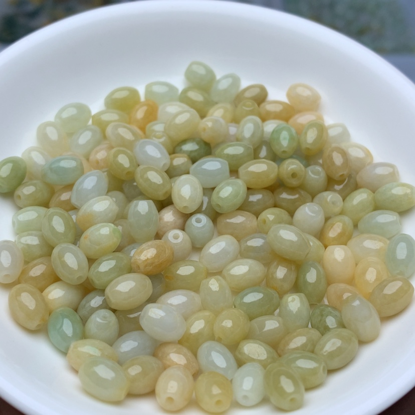 【闪购商品】翡翠手链未镶嵌卡5*7黄白米珠50颗