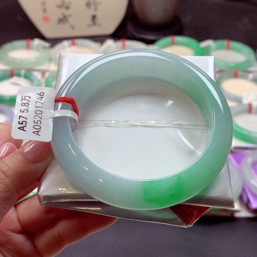 翡翠手镯未镶嵌正圈57.5（33号）89