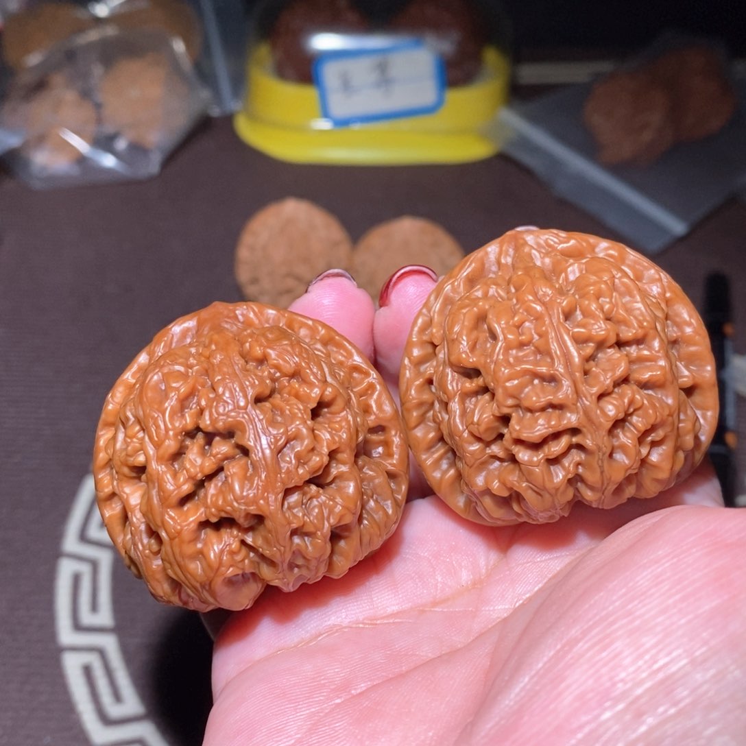 文玩核桃把件粗筋