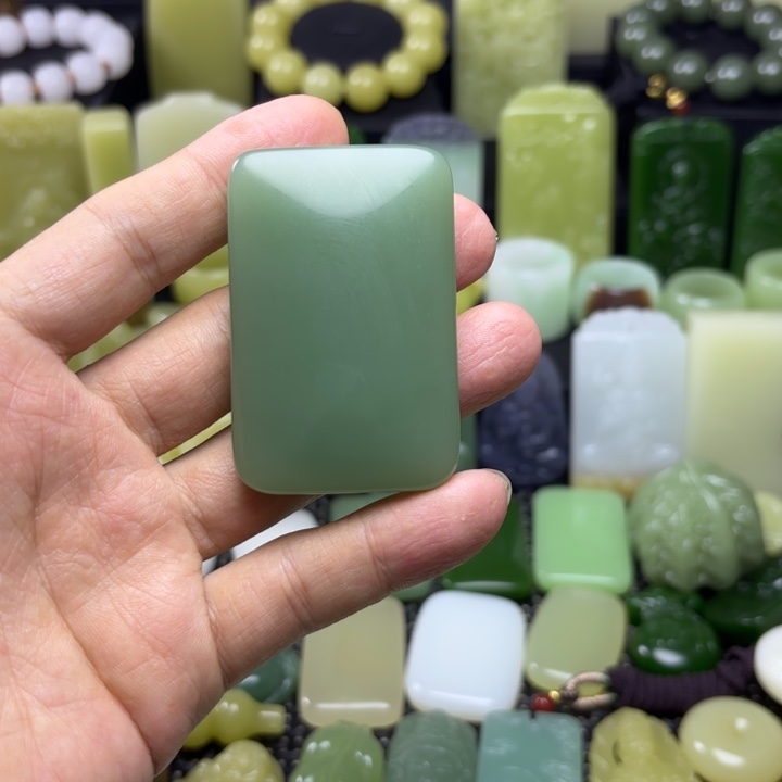 【闪购商品】和田玉未镶嵌颈饰野**?