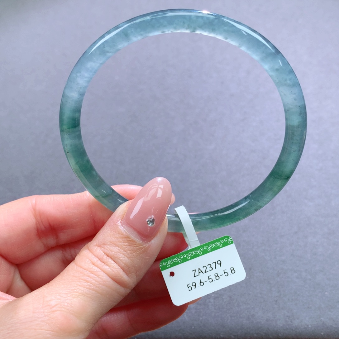 翡翠手镯未镶嵌天然翡翠手镯叮当镯