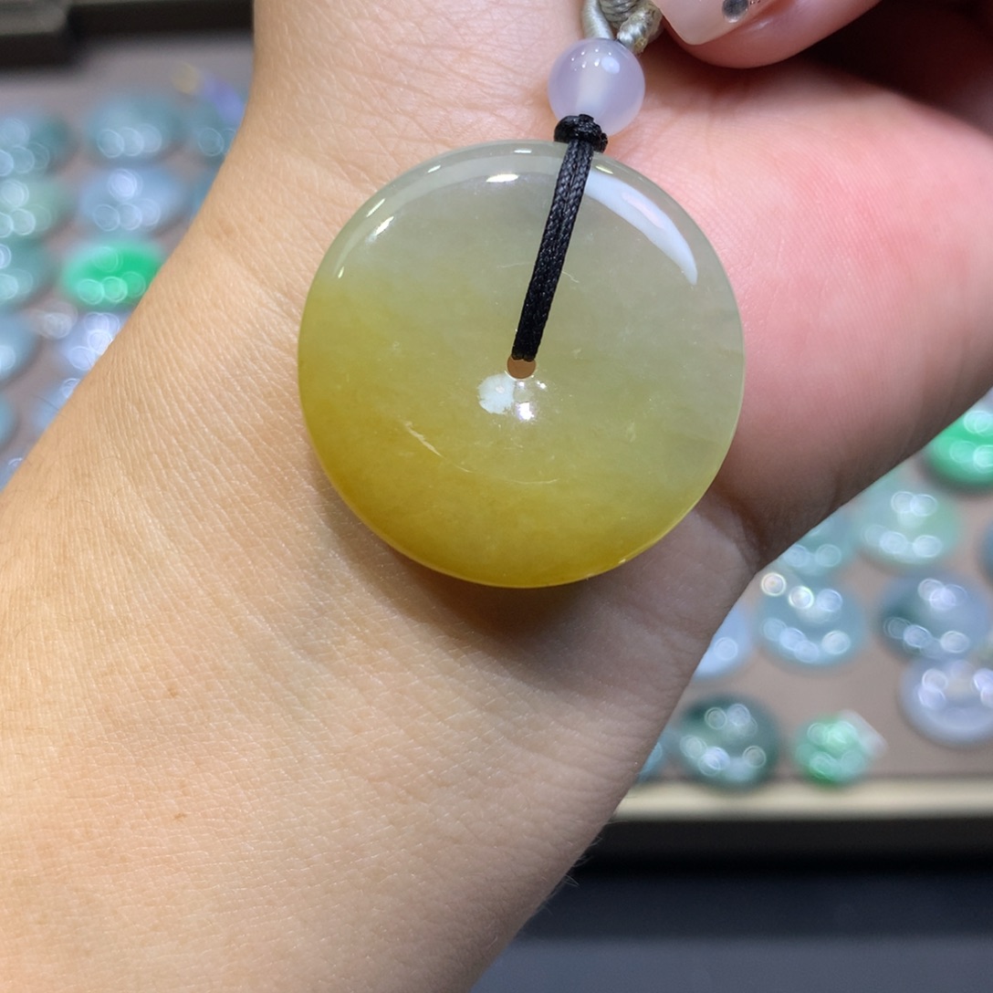 翡翠未镶嵌颈饰平安扣29*5.4