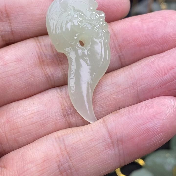 颈饰未镶嵌和田玉