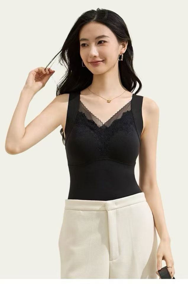 向向家气质款花边石墨烯背心