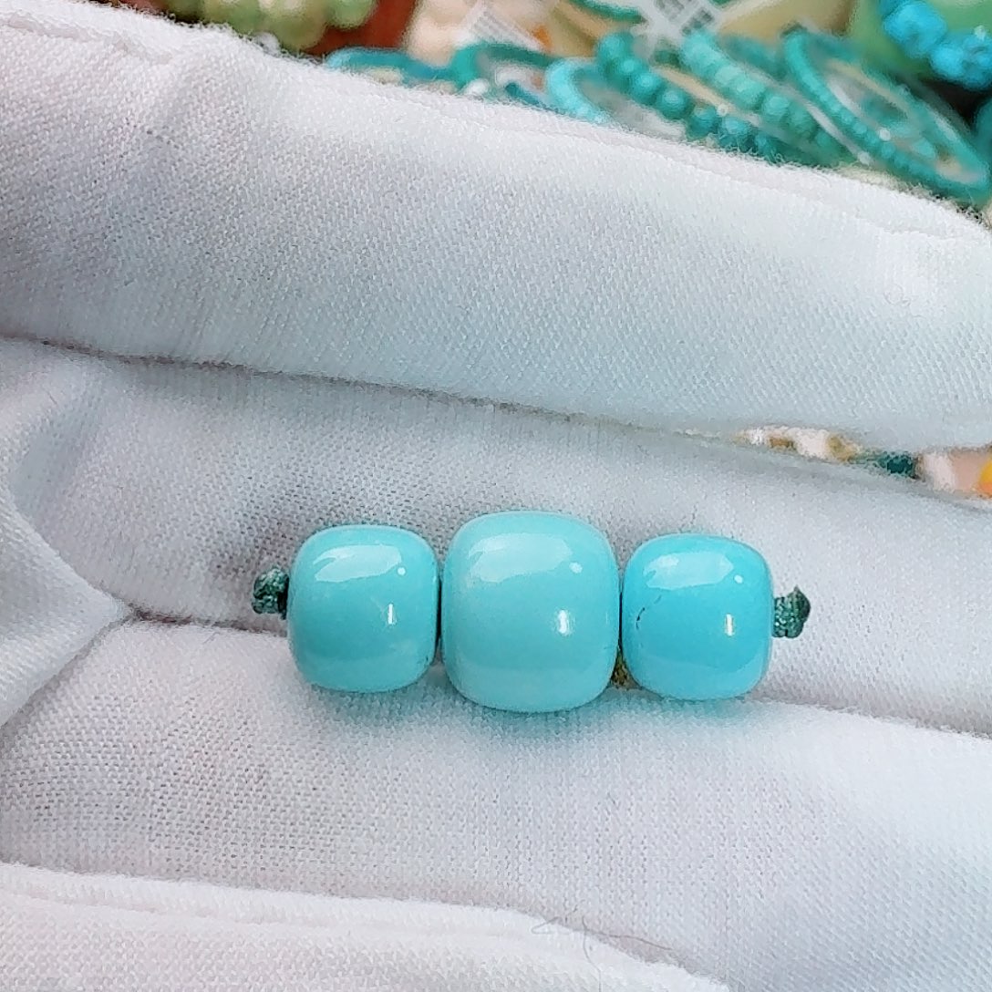 绿松石未镶嵌珠宝奇石天空蓝顶腰珠