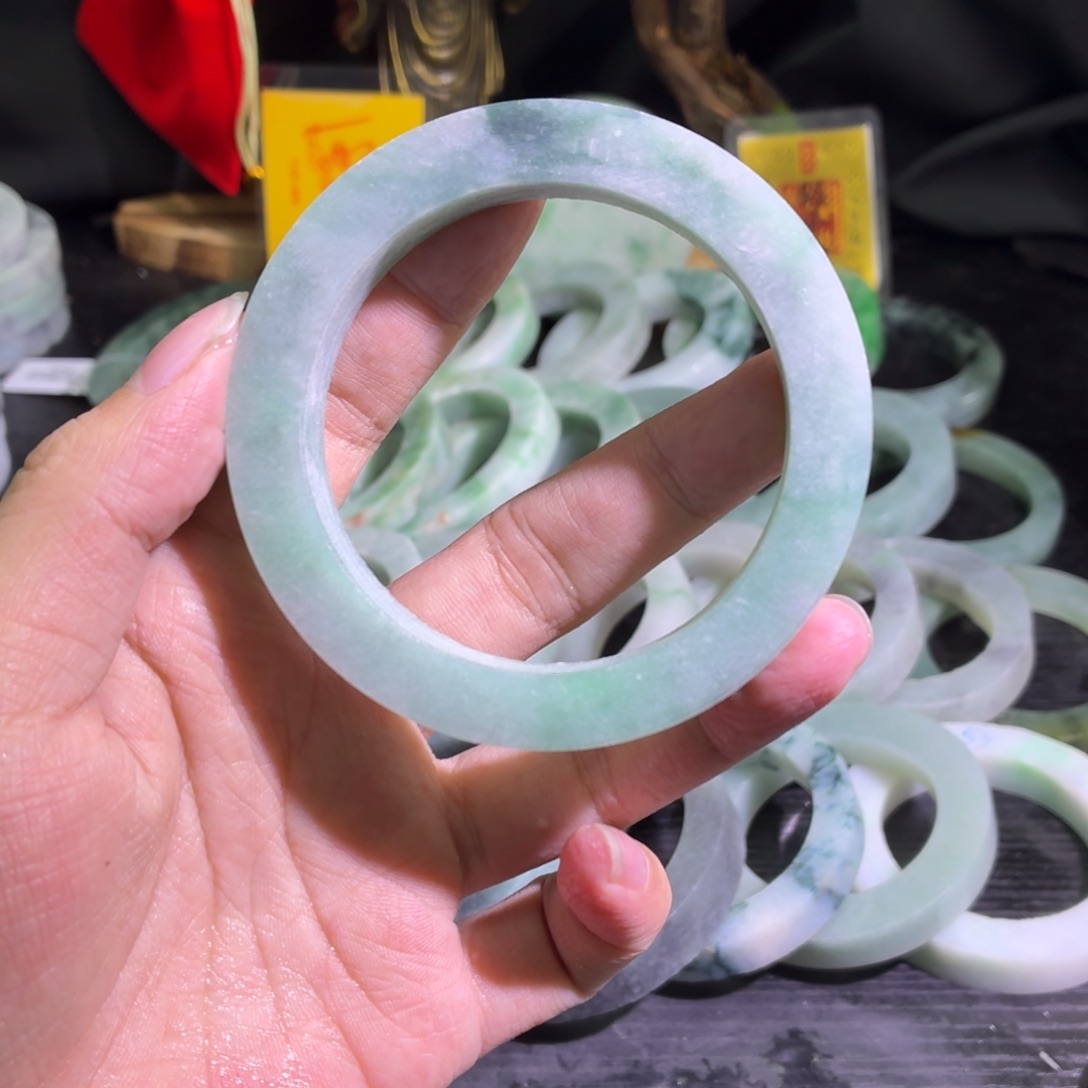 定制翡翠未镶嵌天然翡翠A货毛胚手镯定制