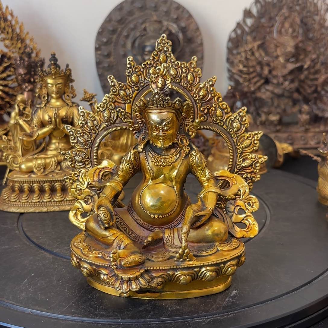 黄财神藏佛黄铜摆件