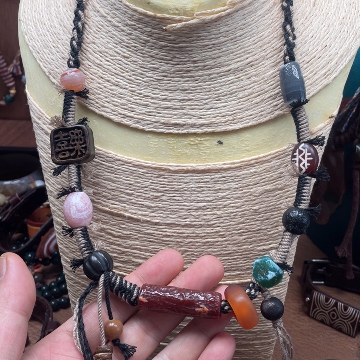 玛瑙/玉髓颈饰未镶嵌