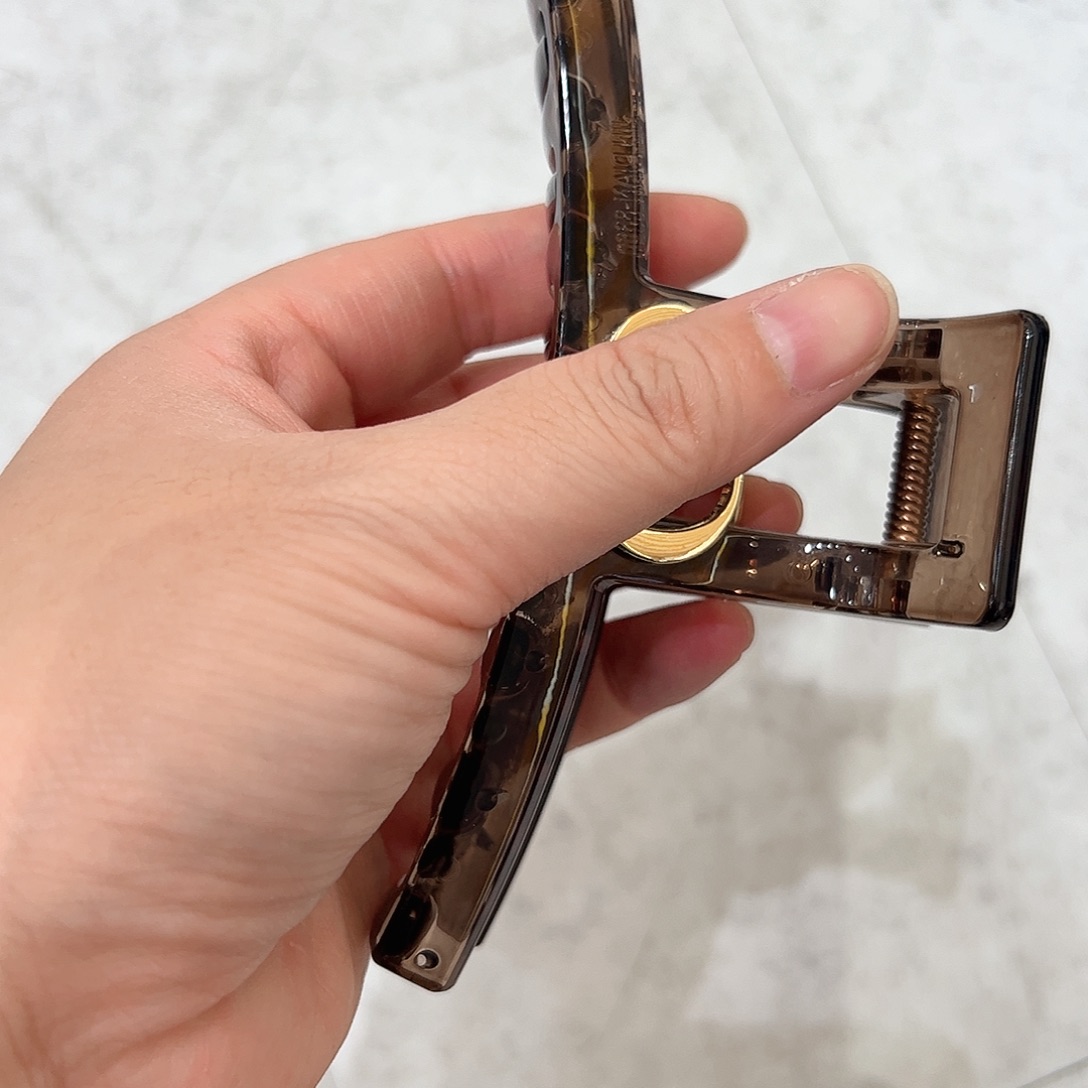 布艺非金属猪鼻子抓夹