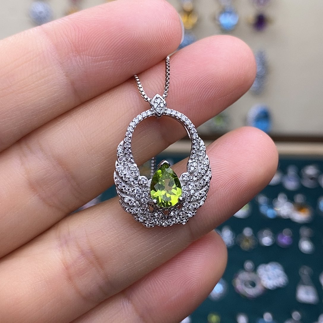 吊坠(不含链)银S925镶嵌橄榄石一物一证