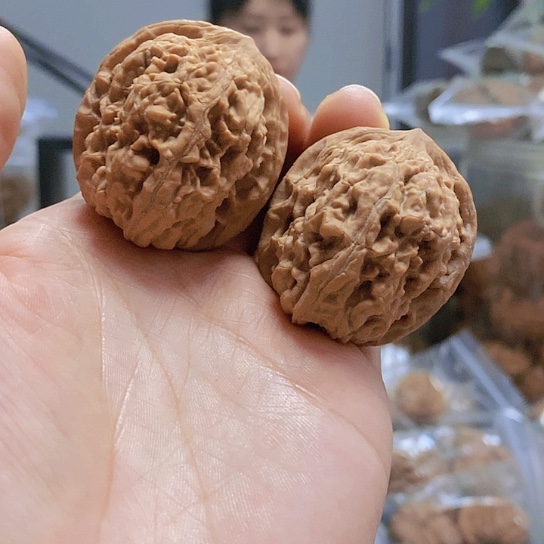 【闪购商品】把件文玩核桃38红锦鲤