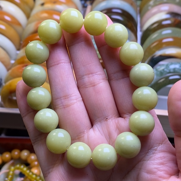 蛇纹石玉手串未镶嵌