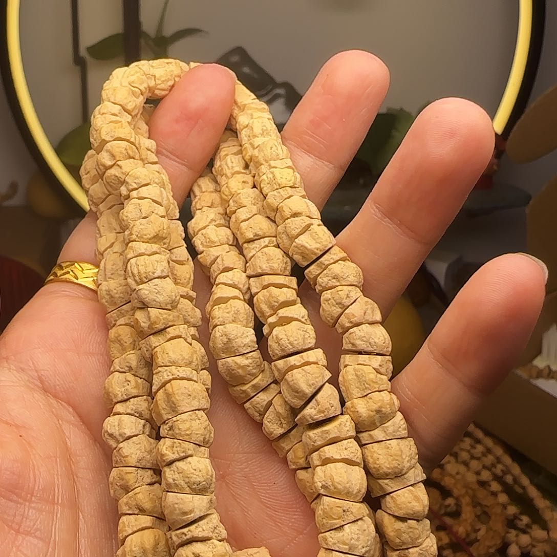 柏香籽/百香籽吊坠立体大肠