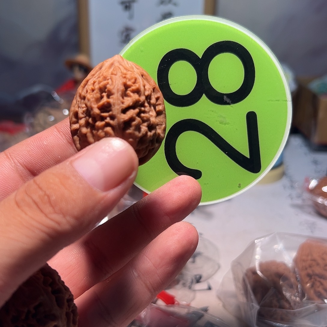 飞***狐文玩核桃，绿色28号
