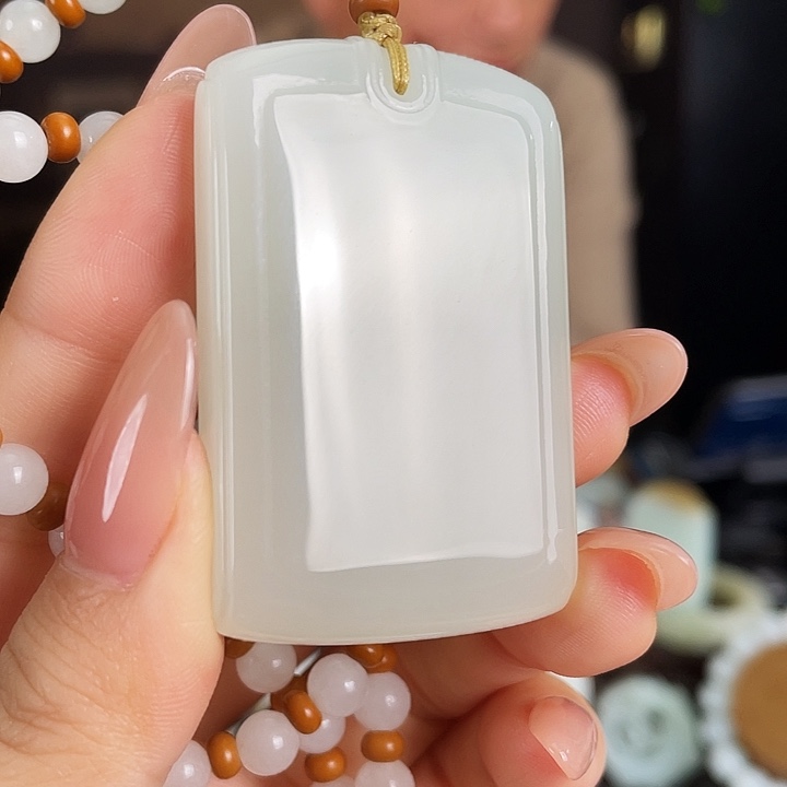 和田玉未镶嵌颈饰定制发货