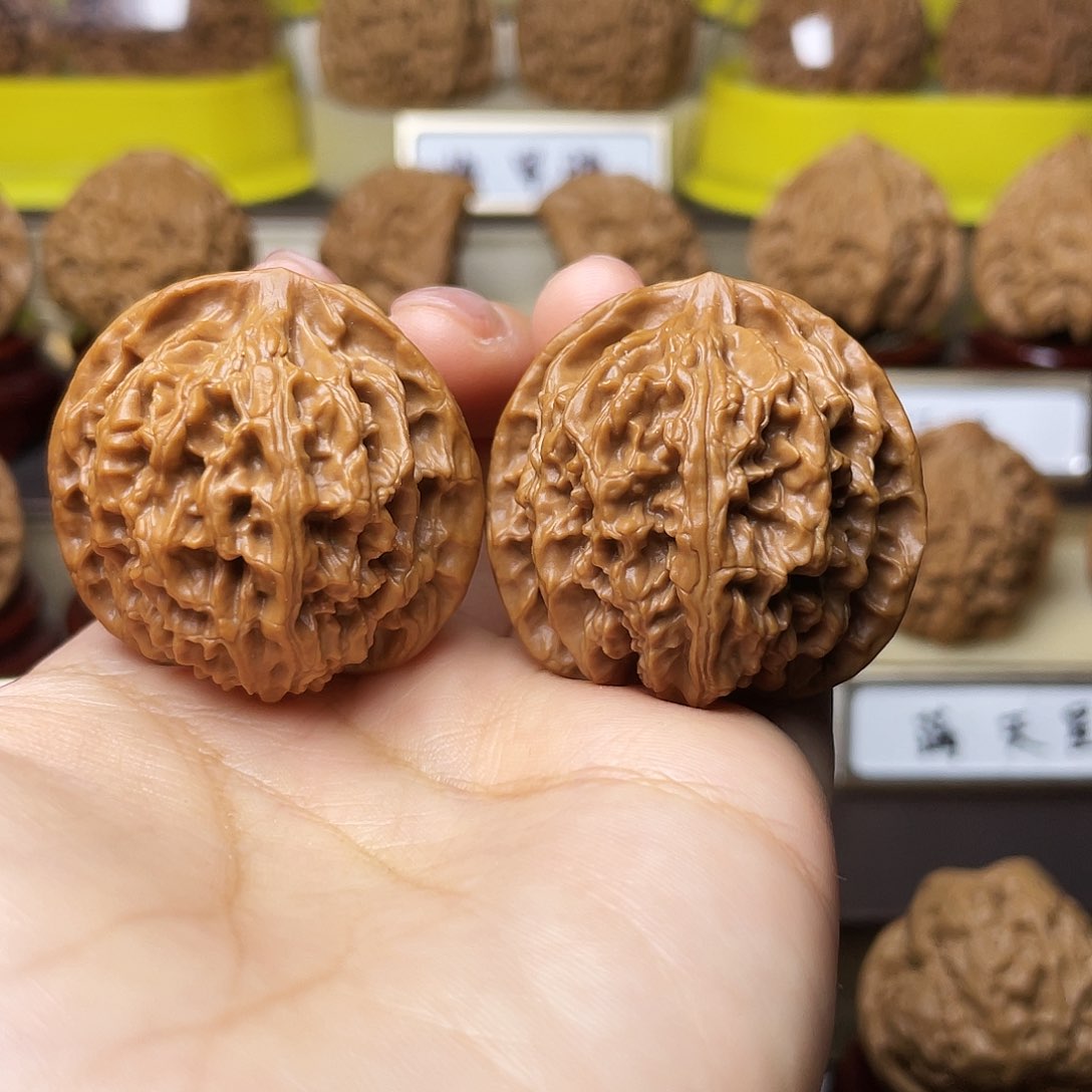 把件文玩核桃苹果园36左右