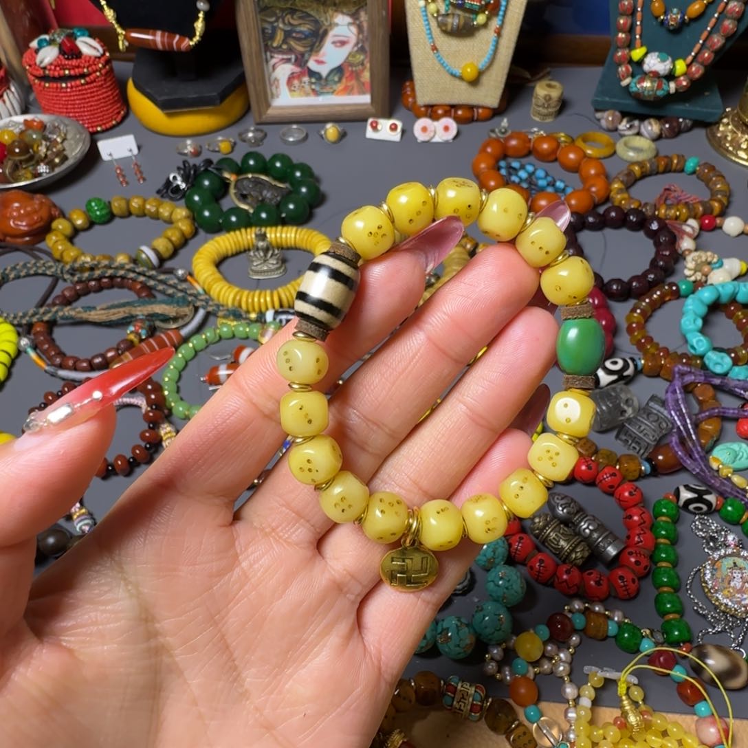 琉璃手工艺品吊坠在吊坠吊坠现在吊坠