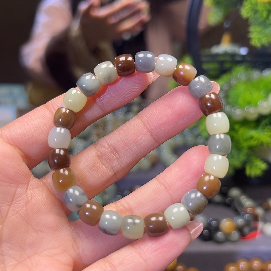 和田玉未镶嵌手串