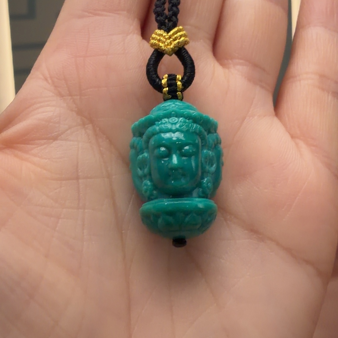 绿松石未镶嵌颈饰