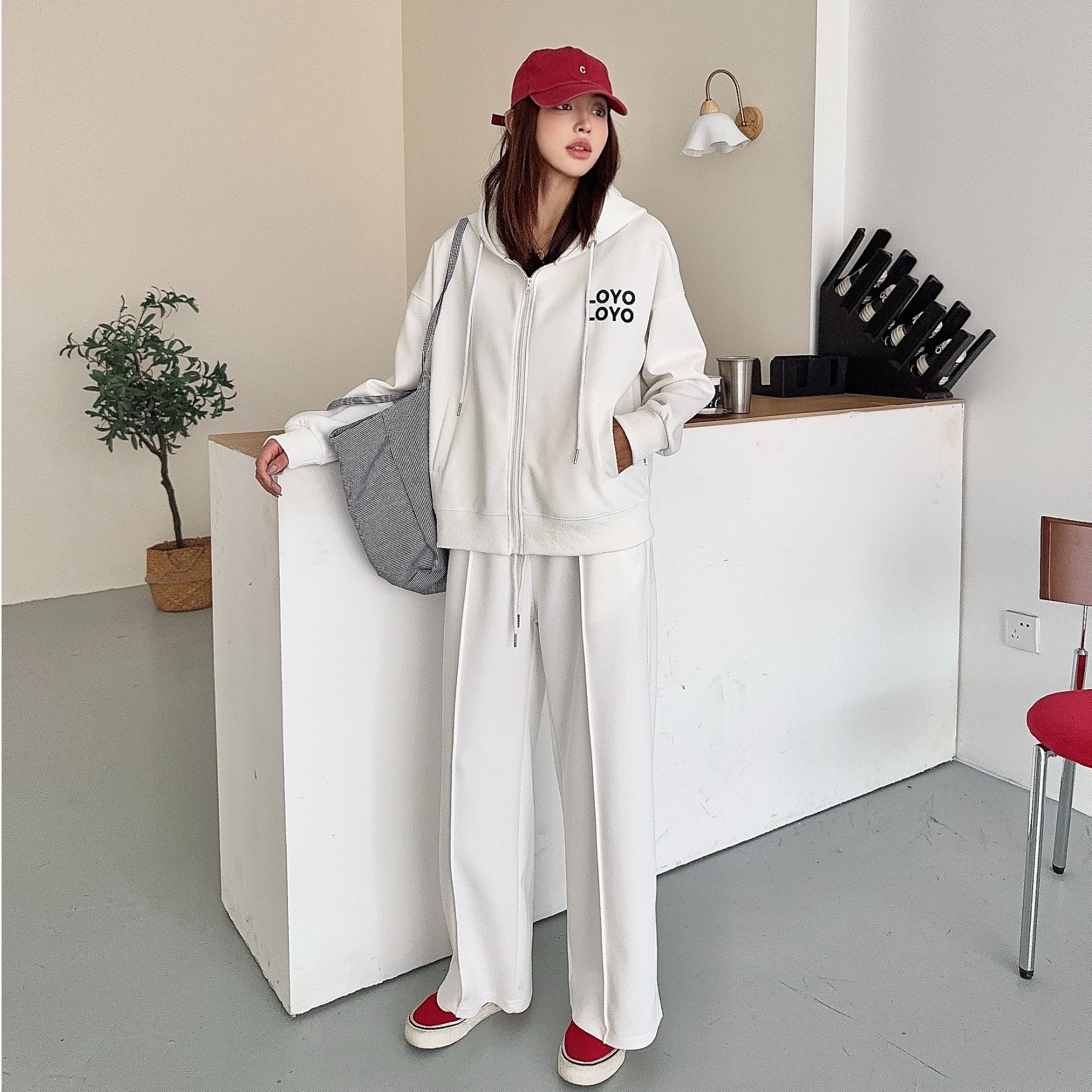 T117秋季新款韩版休闲时尚百搭刺绣字母LOYO连帽拉链套装2025-2
