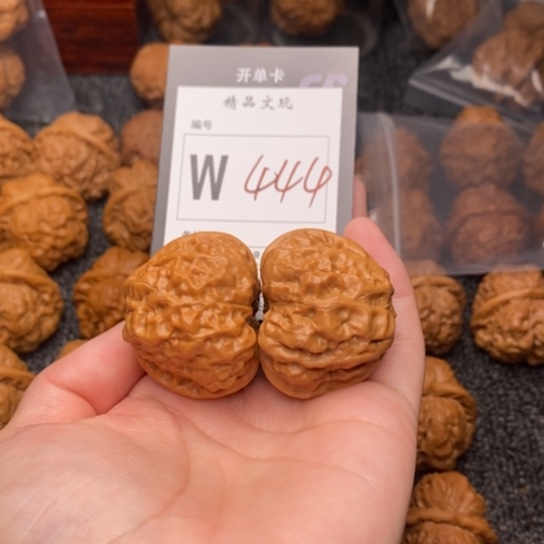 吊坠桃核我是第一百39